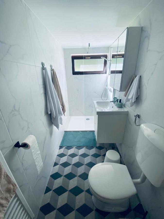 Apartma Kamnitnk Шкофья-Лока Экстерьер фото